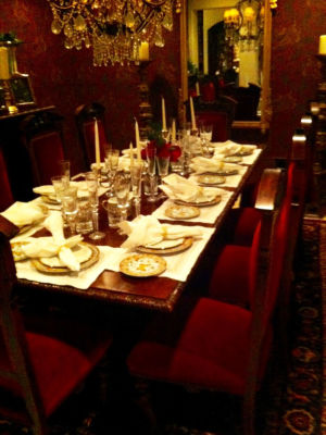 LN-Dining table